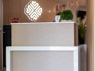 recepci&oacute;s pult 101